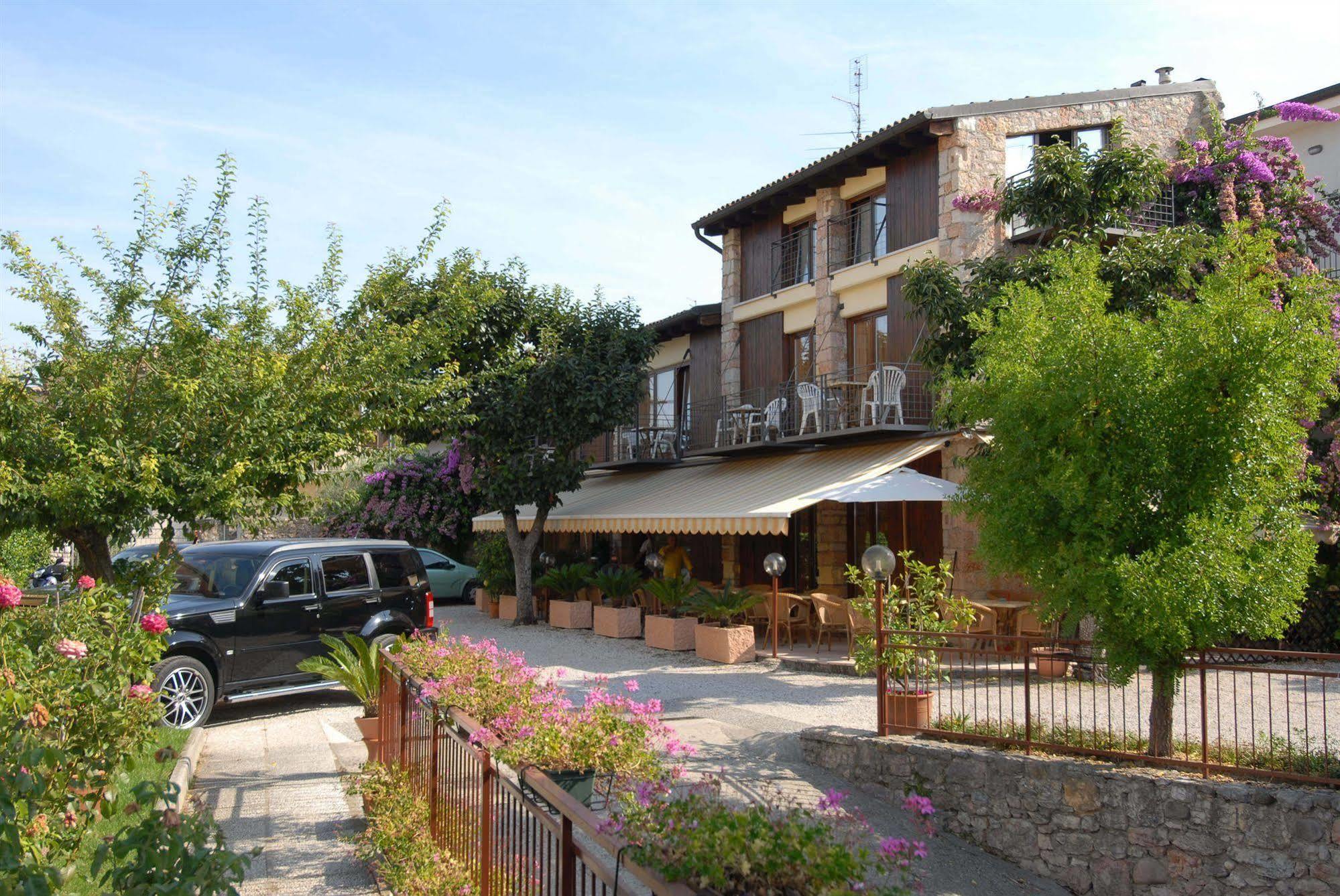 Garni Onda Ξενοδοχείο Torri Del Benaco Εξωτερικό φωτογραφία